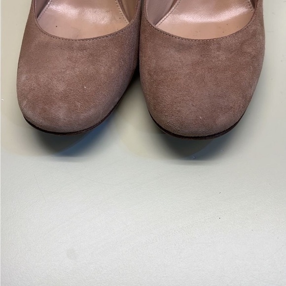 Gianvito Rossi made in Italy Tan Suede Heels - Picture 5 of 8